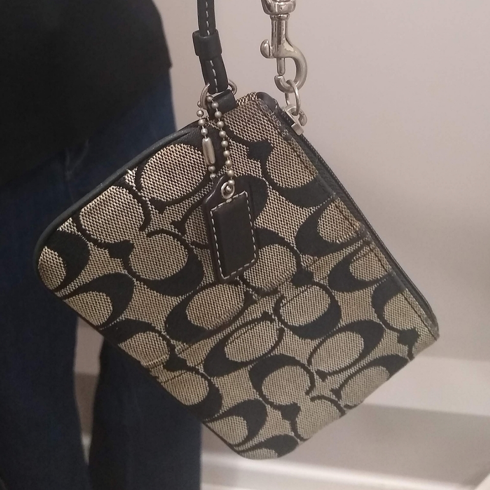 Coach Class Signature Gray & Black Canvas Wristlet